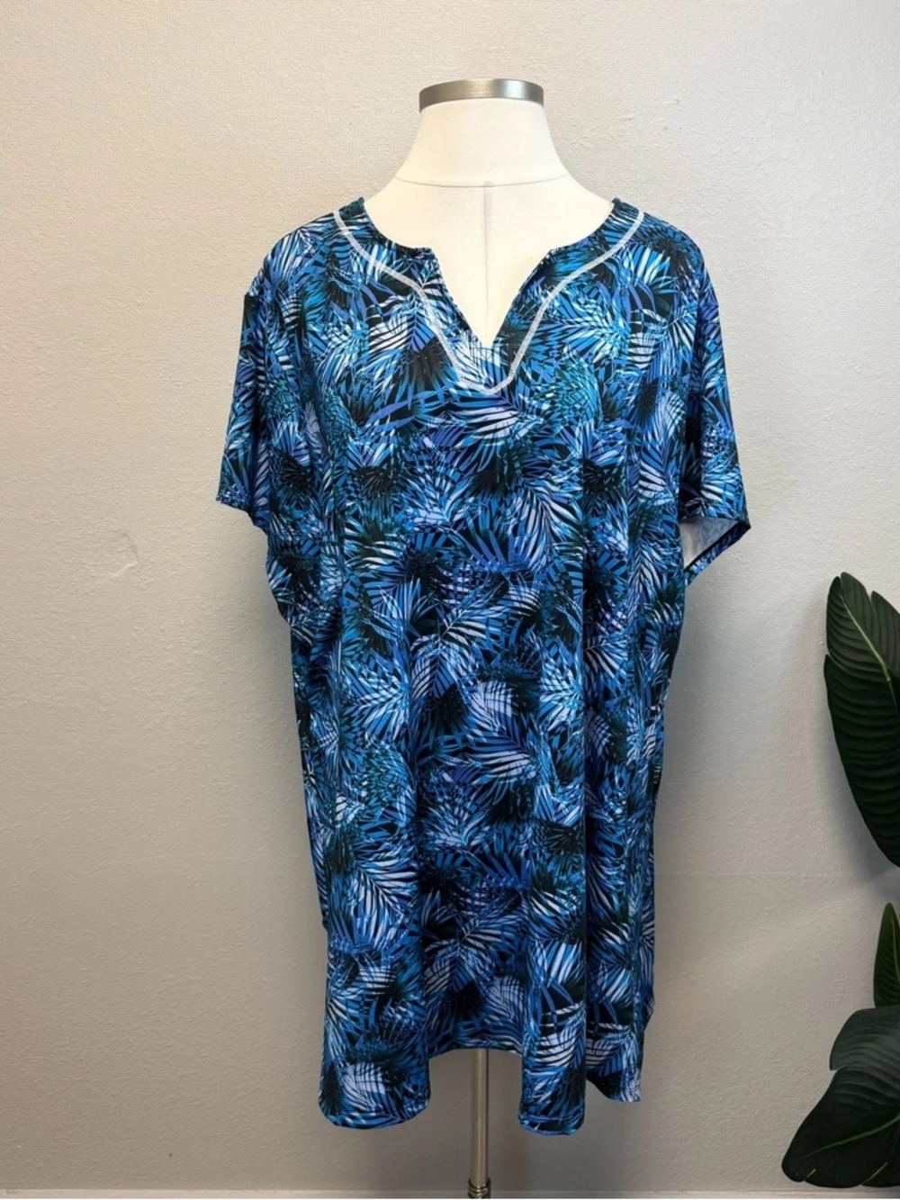 Swimsuits For All Blue Palm Print Kaftan Beach Cover-Up - New - Size 40